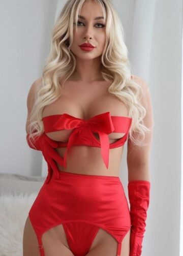 Lady in red Xonia escort Amsterdam