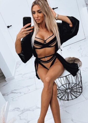 Sexy Patricia selfie hotel escort amsterdam